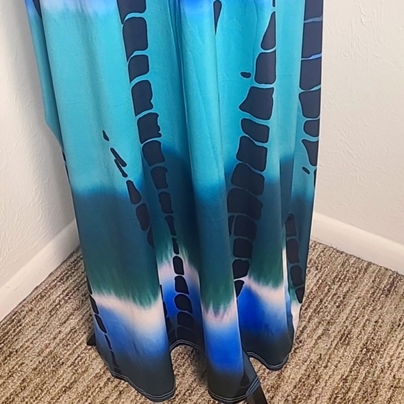 Shein Shades of Blue, White Maxi-Dress OS Pockets, Spaghetti Straps Size 12 NWOT - Picture 5 of 11